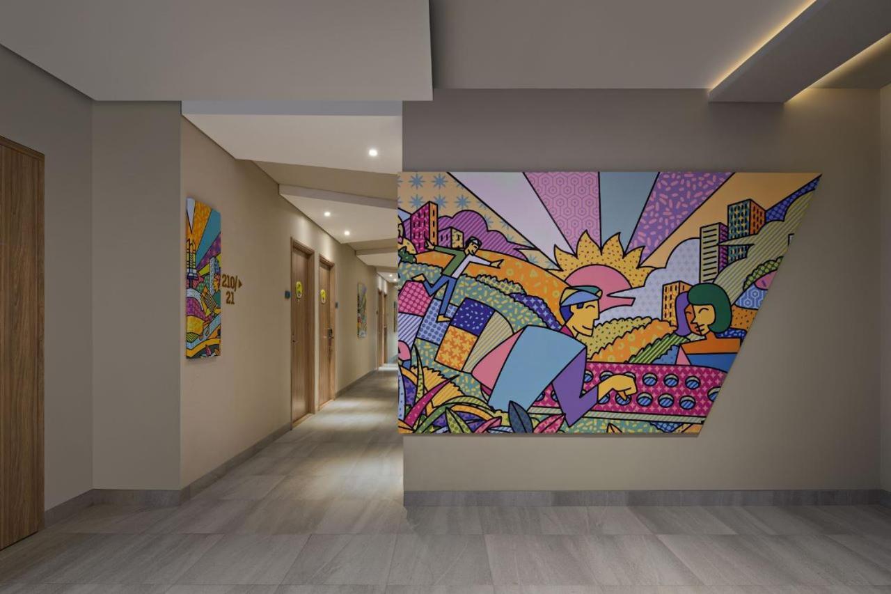 Maxonehotels At Kota Harapan Indah-Бекаси Экстерьер фото